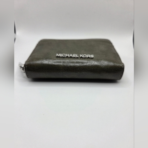 Michael Kors Olive Jet Set Travel Faux Leather Wallet/Cardcase - Picture 5 of 9